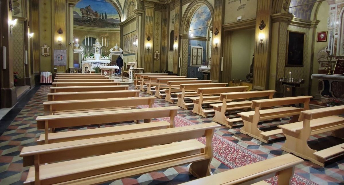 Domenica 14 dicembre benedizione dei nuovi&nbsp;banchi